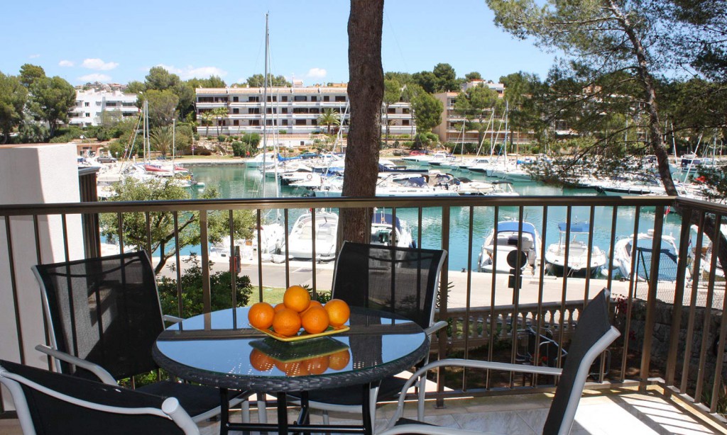 Neu renovierte Wohnung mit Traumblick über den malerischen Yachthafen von Santa Ponsa!