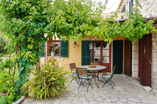 Malerisches Ferienhaus mit großen Terrassen / Veranda und Garten in Andratx